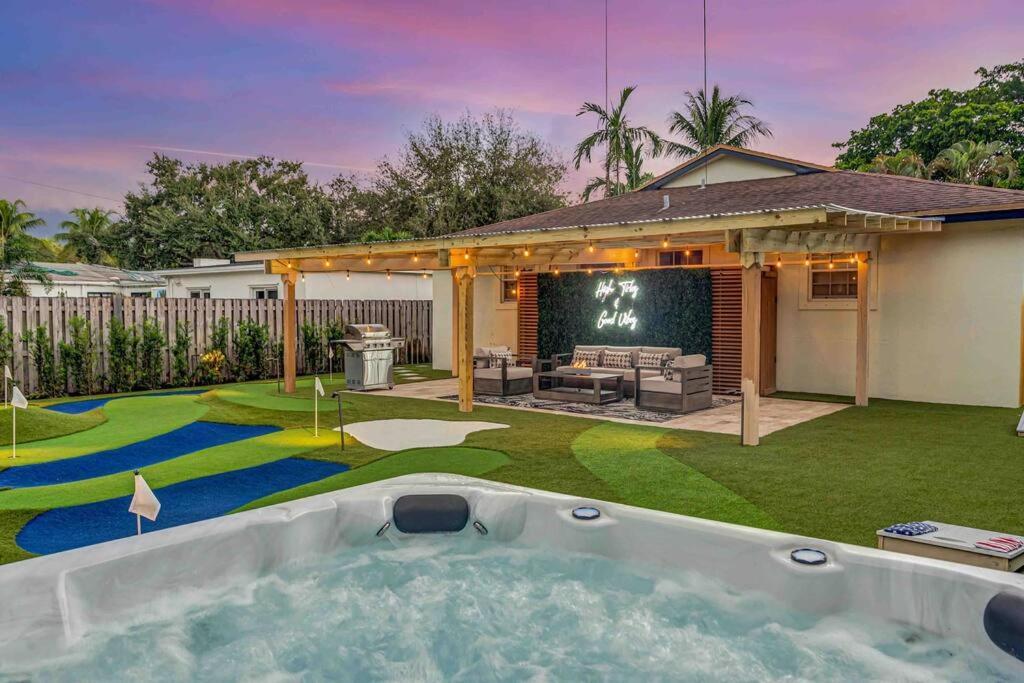 Sea-Renity Villa: Game Room, Cornhole, Beach, 3 Miles From Fll Airport Fort Lauderdale Exterior photo